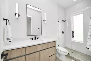 1603 W 25th St, Houston, TX 77008 - Photo 6