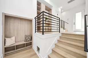 1603 W 25th St, Houston, TX 77008 - Photo 2