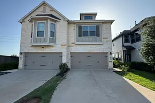 5218 Pr Ter Ln, Fulshear, TX 77441 - Photo 2