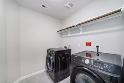 8307 Oakleaf Meadow Court, Rosharon, TX 77583 - Photo 22