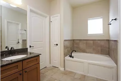 5615 Winsome Villas Lane #H, Houston, TX 77057 - Photo 16