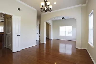 5615 Winsome Villas Lane #H, Houston, TX 77057 - Photo 4