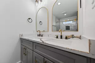 512 W Jefferson St, Brenham, TX 77833 - Photo 18