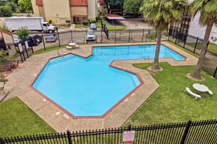 10110 Forum W Dr, Houston, TX 77036 - Photo 20