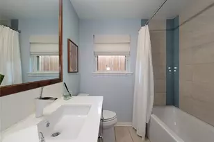 6550 Cindy Ln, Houston, TX 77008 - Photo 18