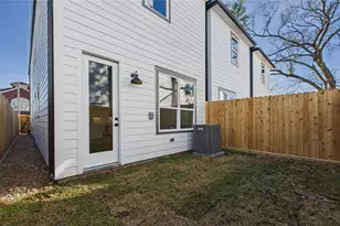 5032 Creekmont Dr, Houston, TX 77091 - Photo 36