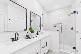 5032 Creekmont Dr, Houston, TX 77091 - Photo 32