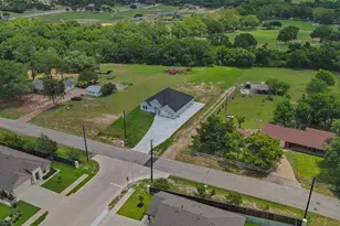 1874 Burleson, Brenham, TX 77833 - Photo 32