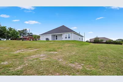 1874 Burleson, Brenham, TX 77833 - Photo 26