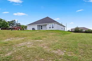 1874 Burleson, Brenham, TX 77833 - Photo 26