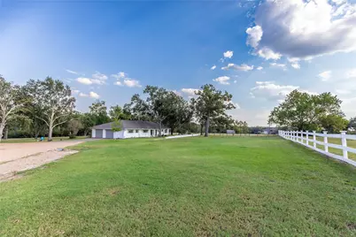 145 Camilla Circle, Bellville, TX 77418 - Photo 8