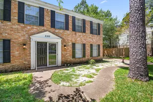 2142 Parkdale Dr, Houston, TX 77339 - Photo 6