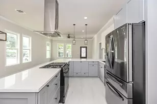 2902 Houston Ave, Houston, TX 77009 - Photo 10