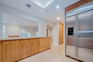 316 Litchfield Ln, Houston, TX 77024 - Photo 10