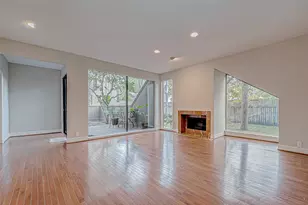 316 Litchfield Ln, Houston, TX 77024 - Photo 4