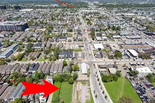 1701 N Durham Dr, Houston, TX 77008 - Photo 8