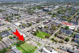 1701 N Durham Dr, Houston, TX 77008 - Photo 10