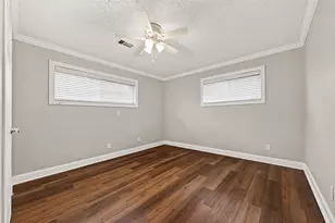 4727 Merwin St, Houston, TX 77027 - Photo 32