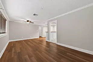 4727 Merwin St, Houston, TX 77027 - Photo 14