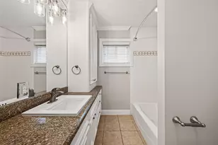 4727 Merwin St, Houston, TX 77027 - Photo 8