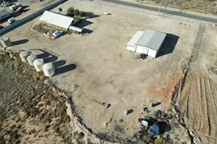 600 N E Ave, Kermit, TX 79745 - Photo 2