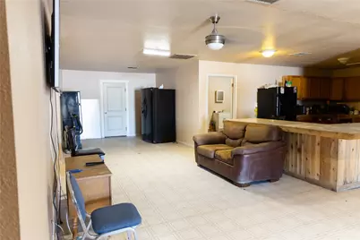 600 NE Avenue, Kermit, TX 79745 - Photo 8