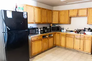 600 N E Ave, Kermit, TX 79745 - Photo 10