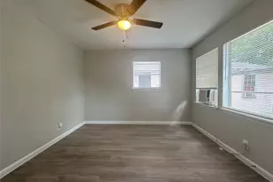 515 Margil St, San Antonio, TX 78225 - Photo 2