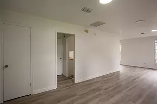 565 25th St, Beaumont, TX 77706 - Photo 6