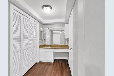 8406 Daycoach Lane, Houston, TX 77064 - Photo 14