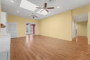 10103 Olympia Dr, Houston, TX 77042 - Photo 4