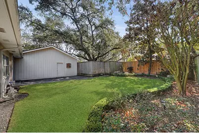 10103 Olympia Drive, Houston, TX 77042 - Photo 26