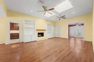 10103 Olympia Dr, Houston, TX 77042 - Photo 6