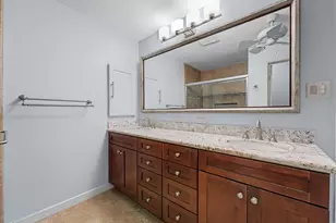 10103 Olympia Dr, Houston, TX 77042 - Photo 22