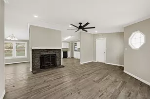 9586 Darkwood St, Willis, TX 77318 - Photo 8
