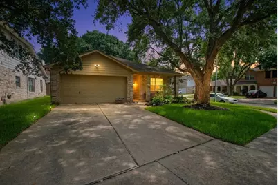4819 Russet Trail Court, Katy, TX 77449 - Photo 4