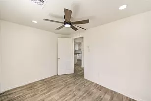 7811 St Louis St, Houston, TX 77028 - Photo 38