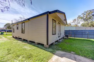 7811 St Louis St, Houston, TX 77028 - Photo 42