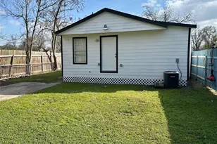 7811 St Louis St, Houston, TX 77028 - Photo 40