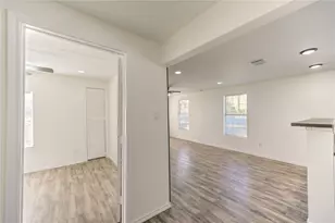 7811 St Louis St, Houston, TX 77028 - Photo 36