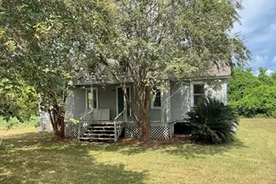 110 Spencer St, Brazoria, TX 77422 - Photo 1