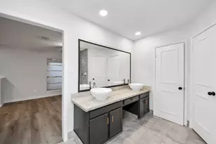 718 Land Grant Dr, Richmond, TX 77406 - Photo 22