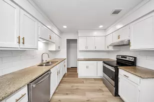 718 Land Grant Dr, Richmond, TX 77406 - Photo 12