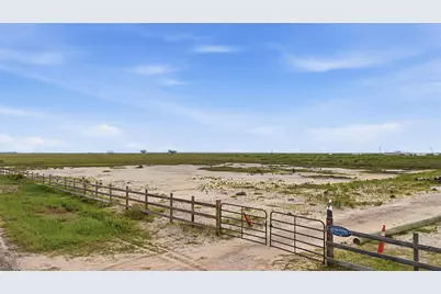 1112 Paisley Street, Gilchrist, TX 77617 - Photo 12