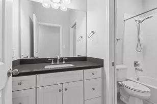 7705 Shannon Dr, Houston, TX 77055 - Photo 10
