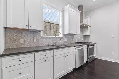 7705 Shannon Drive, Houston, TX 77055 - Photo 6