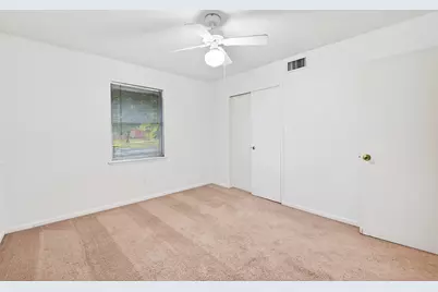 5422 Spellman Road, Houston, TX 77096 - Photo 22