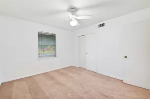5422 Spellman Rd, Houston, TX 77096 - Photo 22