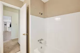 5422 Spellman Rd, Houston, TX 77096 - Photo 20
