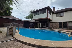 15318 Bonita Springs Dr, Houston, TX 77083 - Photo 38